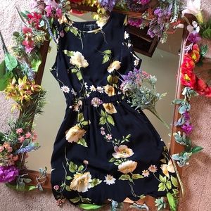 Open-back Dress From Urban Outfitters 🌻